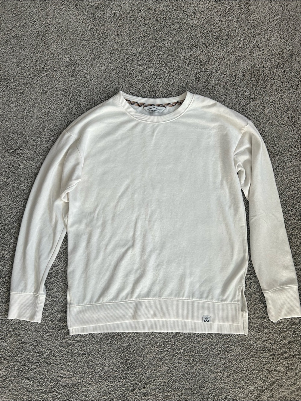 Unisex S Alpine Design Cream Crewneck Pullover